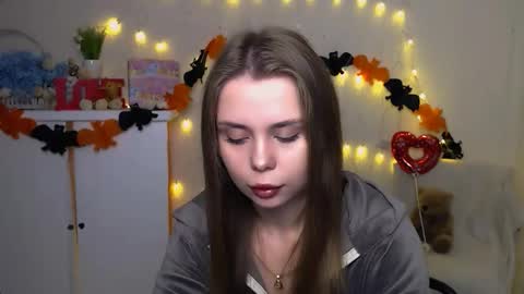 Mari online show from 10-10-25, 05:39