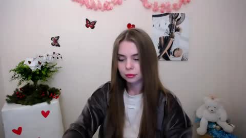 Snapshot of dream_mari chatting on 04-22-26, 06:27 Mari online show from 04-22-26, 06:27