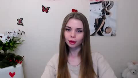 Snapshot of dream_mari chatting on 05-03-26, 05:35 Mari online show from 05-03-26, 05:35