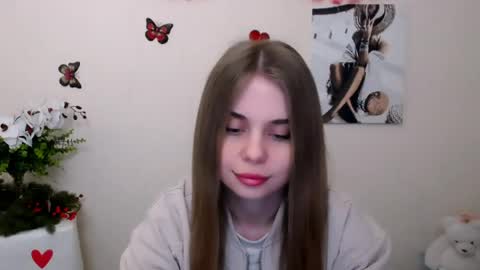 Snapshot of dream_mari chatting on 05-04-26, 05:25 Mari online show from 05-04-26, 05:25