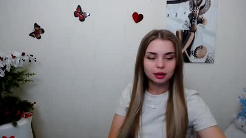 Snapshot of dream_mari chatting on 06-03-26, 07:22 Mari online show from 06-03-26, 07:22