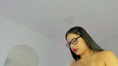 N E N A  online show from 09-29-25, 03:44