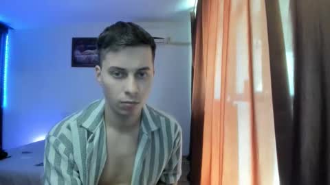 Snapshot of dreamboy240 chatting on 04-23-26, 12:29 Johnny online show from 04-23-26, 12:29