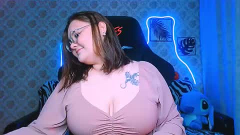 dreamforyoue2 online show from 10-19-25, 08:09