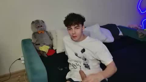 Snapshot of dreamgonetan chatting on 10-04-25, 01:09 dreamgonetan online show from 10-04-25, 01:09