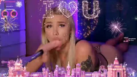 Mila online show from 10-07-25, 06:43