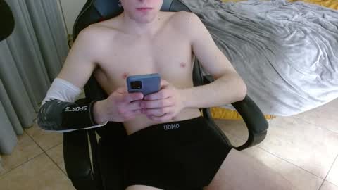 Snapshot of dreammicok chatting on 02-03-26, 11:21 DreamBoy online show from 02-03-26, 11:21