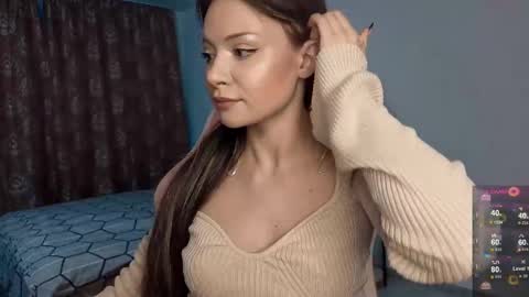 Snapshot of dreamsnoir chatting on 10-01-25, 05:41 Mila online show from 10-01-25, 05:41