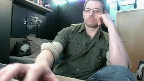 Snapshot of dreamwallker chatting on 12-04-24, 08:29 Ioannes Paulus the 2nd online show from 12-04-24, 08:29