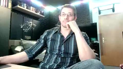 Snapshot of dreamwallker chatting on 09-08-25, 04:39 Ioannes Paulus the 2nd online show from 09-08-25, 04:39