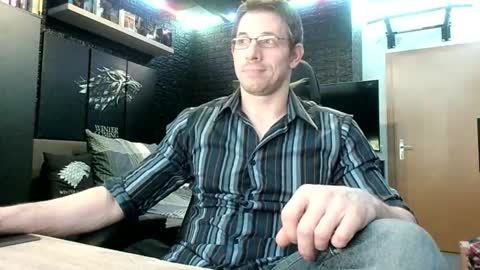 Snapshot of dreamwallker chatting on 10-13-25, 06:41 Ioannes Paulus the 2nd online show from 10-13-25, 06:41