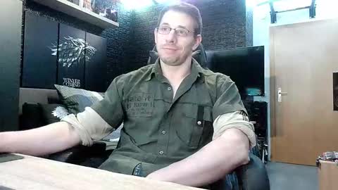 Snapshot of dreamwallker chatting on 11-26-25, 09:16 Ioannes Paulus the 2nd online show from 11-26-25, 09:16