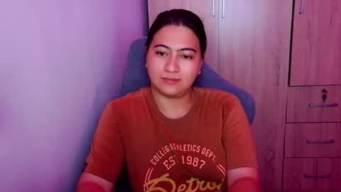 Snapshot of dreamycreamyst chatting on 04-18-26, 04:49 dreamycreamyst online show from 04-18-26, 04:49