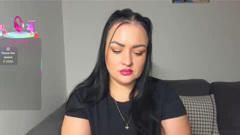 Snapshot of dreamyhousewife1 chatting on 11-18-25, 04:22 dreamyhousewife1 online show from 11-18-25, 04:22