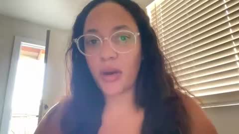 Snapshot of dreamyriri chatting on 07-19-26, 03:27 RIRI OR DREAMY online show from 07-19-26, 03:27
