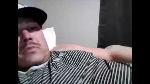 Snapshot of drewboire chatting on 12-21-25, 05:03 drewboire online show from 12-21-25, 05:03