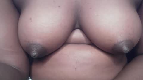 Snapshot of drippussy1 chatting on 02-03-26, 04:10 Ebonypussy1 online show from 02-03-26, 04:10