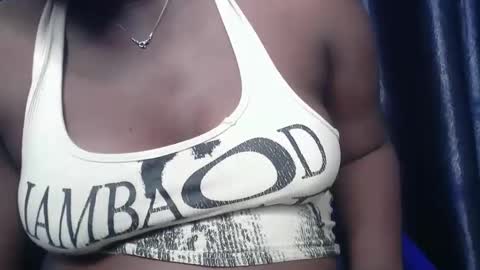 Snapshot of drippussy1 chatting on 02-16-26, 06:37 Ebonypussy1 online show from 02-16-26, 06:37