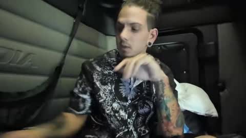 Snapshot of drippydavee chatting on 10-02-25, 06:59 drippydavee online show from 10-02-25, 06:59