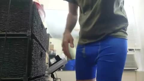 Snapshot of drmbigg chatting on 06-27-26, 03:33 Hello Hope you enjoy what you see. I love attention in dirty talk and tips thickcock edging precum dirtyTalk C2C online show from 06-27-26, 03:33