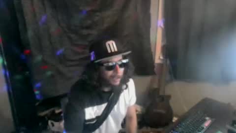Snapshot of drogoloko233 chatting on 04-29-26, 02:26 drogo lpkp online show from 04-29-26, 02:26