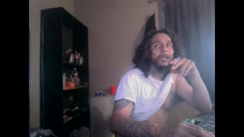 Snapshot of drogoloko233 chatting on 05-14-26, 01:23 drogo lpkp online show from 05-14-26, 01:23