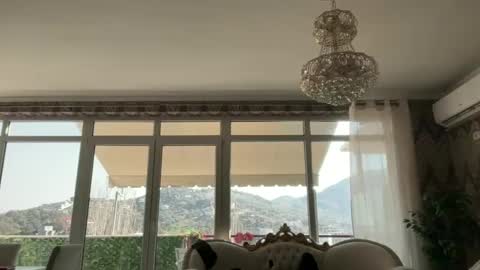 Snapshot of drresa chatting on 02-21-25, 12:17 Dr. Resa online show from 02-21-25, 12:17