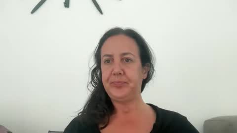 Snapshot of drresa chatting on 10-21-25, 06:36 Dr. Resa online show from 10-21-25, 06:36