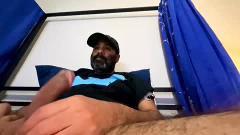 Snapshot of drspunkalott chatting on 12-17-25, 07:47 drspunkalott online show from 12-17-25, 07:47