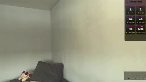 Snapshot of drunk_bosss chatting on 03-06-25, 05:14 Bella online show from 03-06-25, 05:14