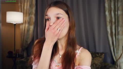 Snapshot of drutywerri chatting on 01-08-25, 06:31 Polly day and Amelia night online show from 01-08-25, 06:31