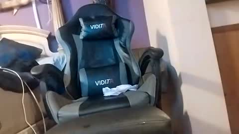 Snapshot of dtrain6969420 chatting on 10-24-25, 02:19 dtrain6969420 online show from 10-24-25, 02:19