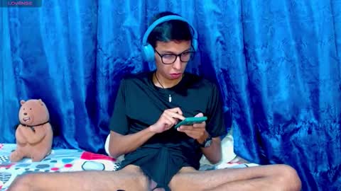 David online show from 03-18-26, 02:04