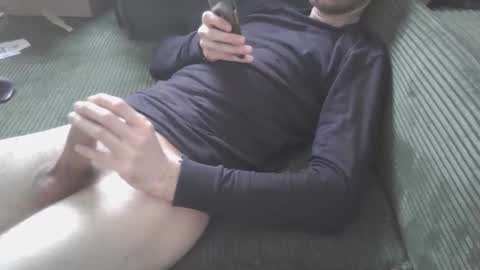 Snapshot of du127 chatting on 12-14-25, 12:54 du127 online show from 12-14-25, 12:54