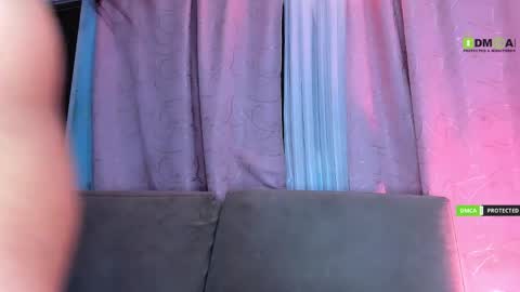 Snapshot of duamilktits chatting on 11-28-25, 08:28 duamilktits online show from 11-28-25, 08:28