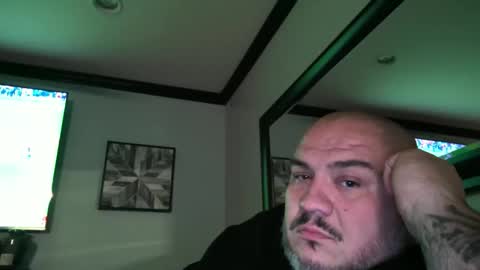 Snapshot of dubtrump chatting on 12-01-25, 04:17 dubtrump online show from 12-01-25, 04:17