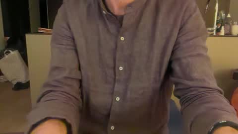 Snapshot of duerythe2 chatting on 03-08-26, 05:44 Pierre online show from 03-08-26, 05:44