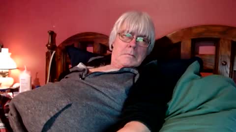 Doug online show from 01-01-25, 04:18