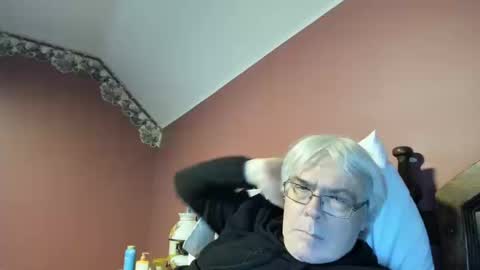 Doug online show from 10-17-25, 01:42