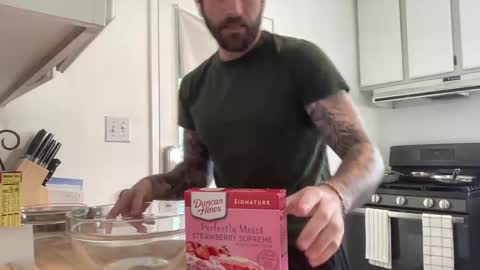 Snapshot of dukethedude chatting on 01-18-25, 07:48 Duke online show from 01-18-25, 07:48