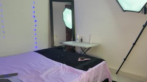 dulce765 online show from 11-02-25, 03:20