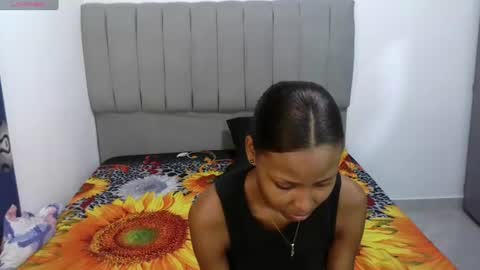 dulce_camx online show from 07-10-26, 03:22