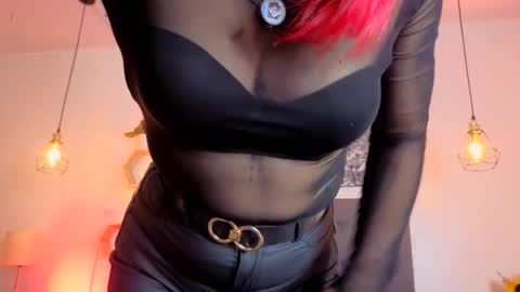 Snapshot of dulce_charlottee chatting on 05-10-26, 07:19 DULCE online show from 05-10-26, 07:19