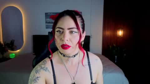 Snapshot of dulce_charlottee chatting on 05-22-26, 07:30 DULCE online show from 05-22-26, 07:30