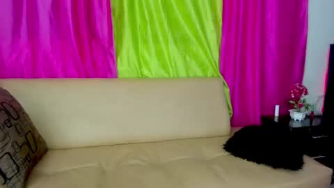 Snapshot of dulce_condena_420 chatting on 07-11-26, 01:14 Im Alexa 420 online show from 07-11-26, 01:14