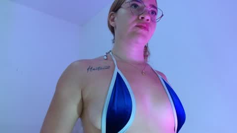 Snapshot of dulce_melocoton chatting on 06-13-26, 11:13 Dulce online show from 06-13-26, 11:13