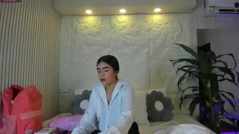 dulce  online show from 05-31-26, 03:58