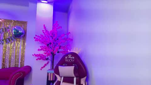 Snapshot of dulce_viioleta chatting on 12-18-25, 10:54 dulce_viioleta online show from 12-18-25, 10:54