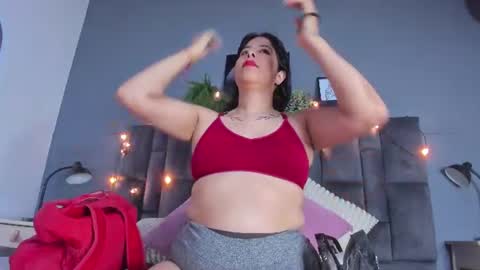 Snapshot of dulceaurora_ chatting on 07-06-26, 01:02 DULCE AURORA online show from 07-06-26, 01:02