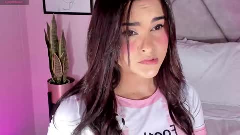 Dulcee Garcia online show from 12-04-25, 04:55